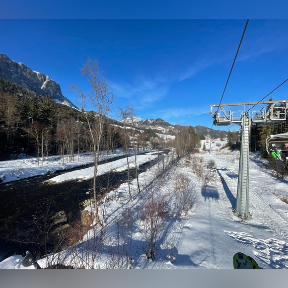 Obermeyer Printed Black/White Bond Ski Pant- Women's. Like new - Picture 8 of 8